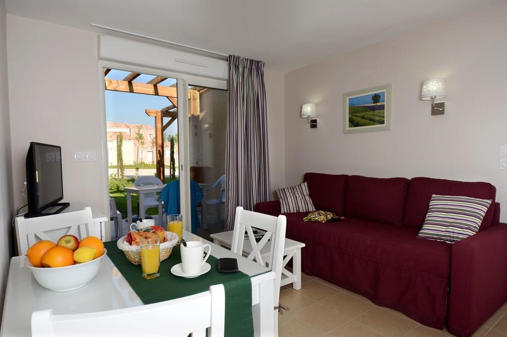 Residence Odalys Le Mas Des Alpilles Paradou Exterior foto