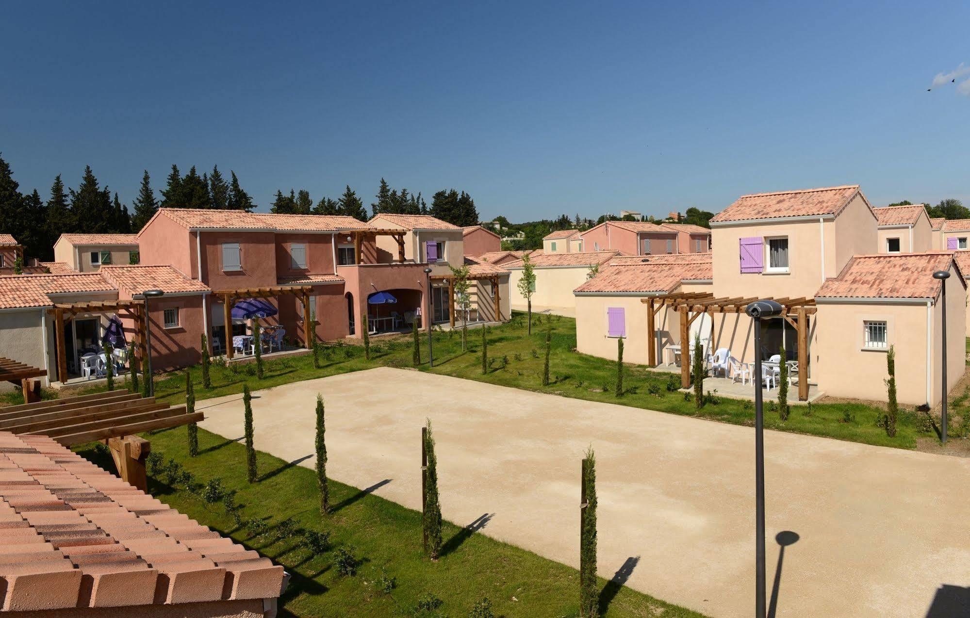 Residence Odalys Le Mas Des Alpilles Paradou Exterior foto